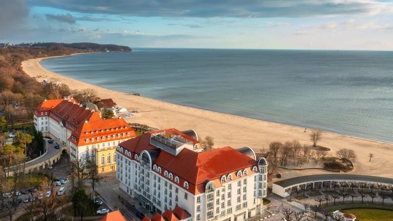 shutterstock_2147714619 Aerial landscape of Sopot city at Baltic sea at sunrise, Poland.jpg