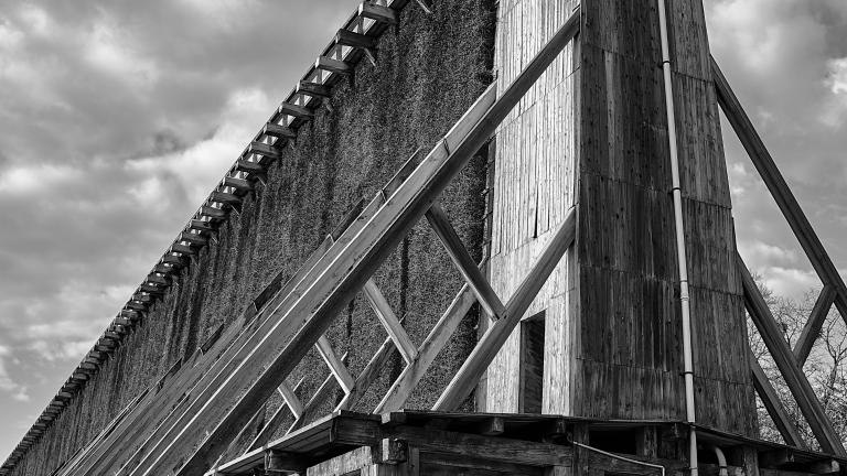 shutterstock_2202067259 Wooden construction of the historic graduation tower in Ciechocinek in Poland, monochrome.jpg